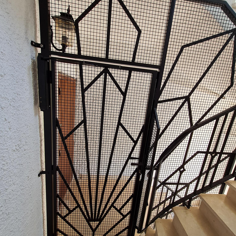 Porte en ferronerie